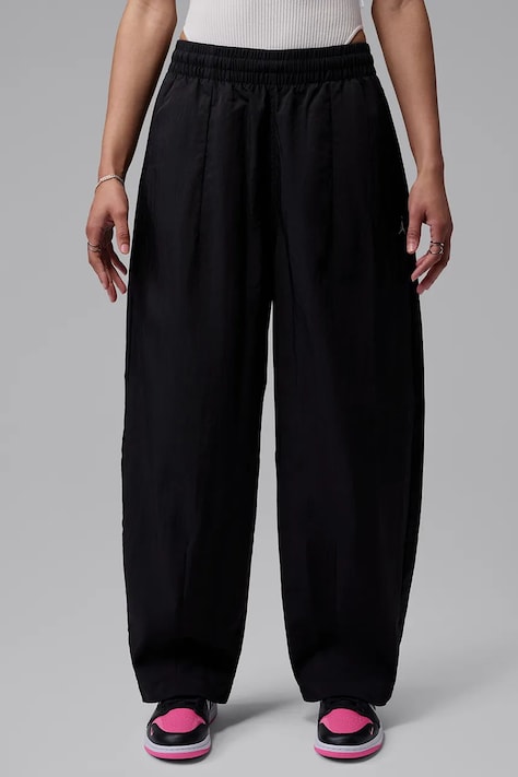 Jordan Spodnie damskie Brooklyn czarne regular waist IM6952.010