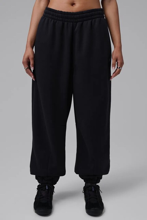 Jordan Spodnie dresowe damskie z bawełną Brooklyn czarne regular waist IM7314.010