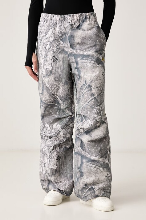 Jordan Spodnie damskie Brooklyn szare regular waist IM6946.100