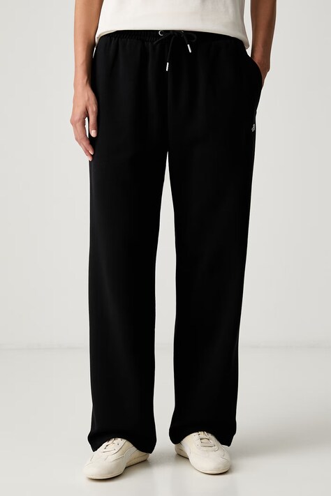 The North Face spodnie dresowe damskie z bawełną Essential czarne high waist NF0A8CWDJK31