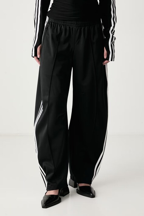 adidas Originals Штани жіночі Firebird Barrel чорні regular waist LF1057
