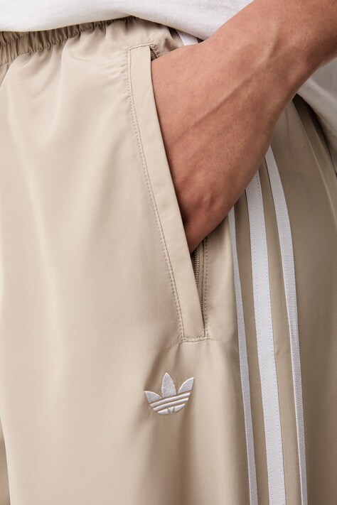 adidas Originals spodnie dresowe damskie Firebird beżowe high waist KT0019