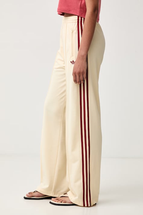 adidas Originals pantaloni de trening pentru femei Firebird galbeni high waist KS4671