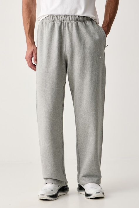 Nike Sportswear Spodnie dresowe męskie z bawełną Solo Swoosh szare HV1090.063