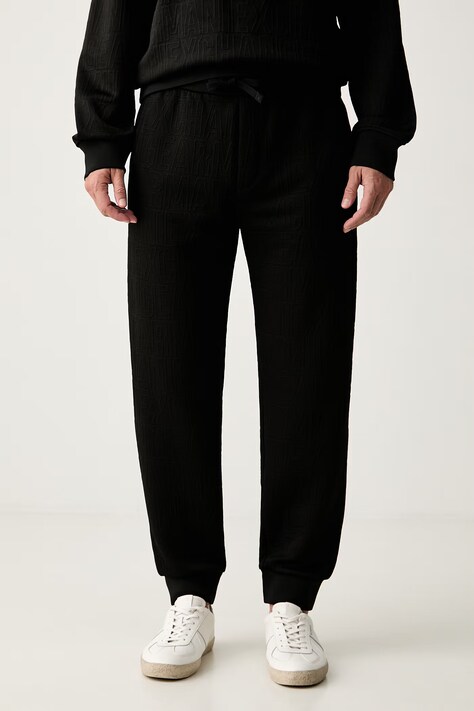 Armani Exchange donji dio trenirke za muškarce crni spušteni struk XM002907 AF21862