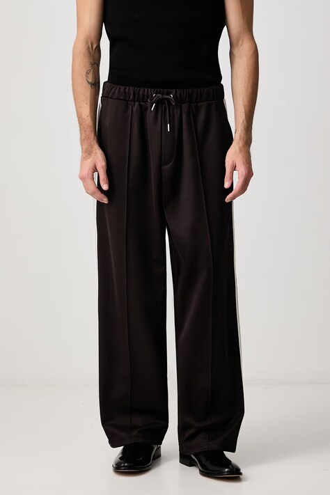 Fred Perry Spodnie dresowe męskie brązowe regular waist T3303