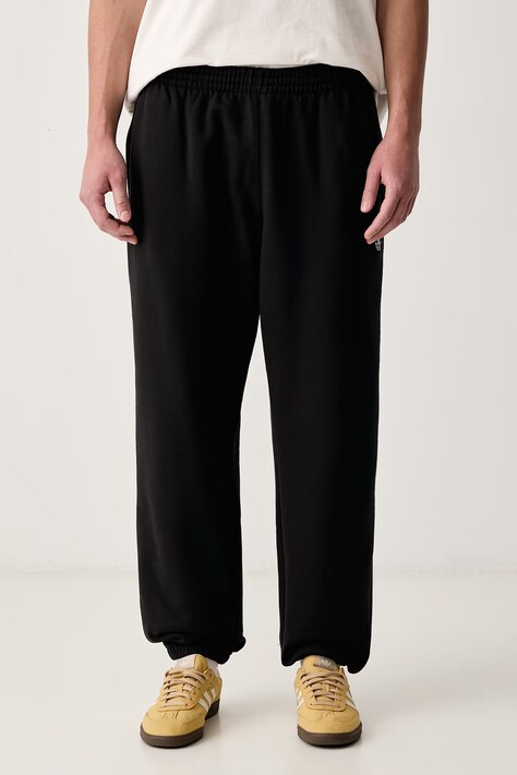 adidas Originals Donji dio trenirke za muškarce od pamuka Trefoil Essentials crni KQ8557