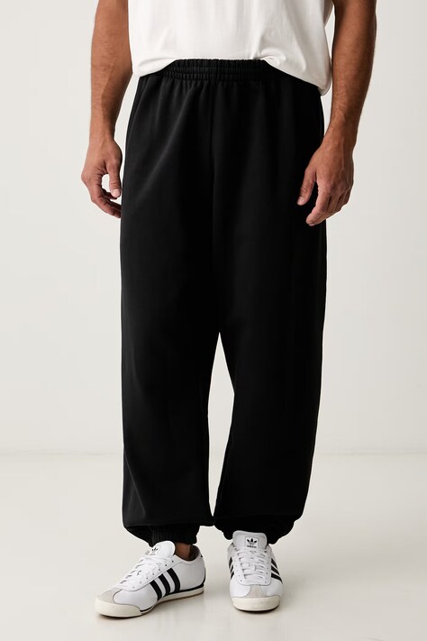 adidas Originals спортивные штаны для мужчин с хлопком Trefoil Essentials чёрные regular waist KQ8561