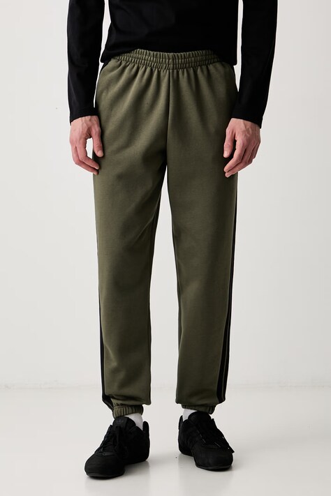 adidas spodnie dresowe męskie z bawełną Three Stripes zielone regular waist KY4130