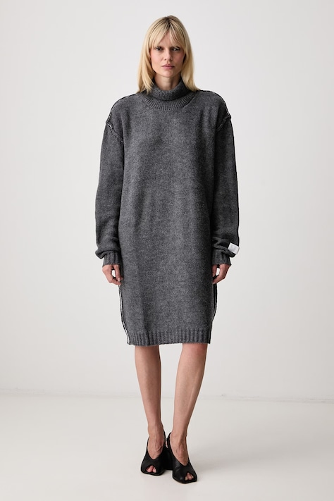 MM6 Maison Margiela sukienka sweterkowa z wełną szara S52DG0046-M13289