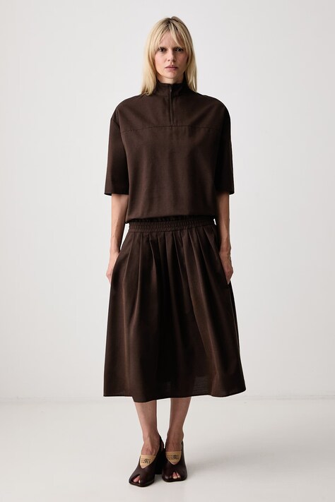 MM6 Maison Margiela sukienka z dodatkiem wełny brązowa gładka S52DG0044-M36006