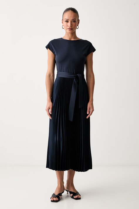 Weekend Max Mara sukienka rozkloszowana z lyocellem WKDGELA granatowa gładka 2625626021600