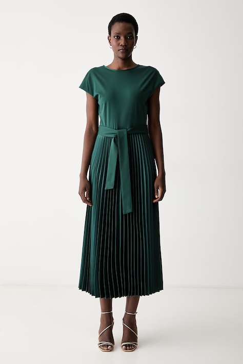 Weekend Max Mara šaty s rozšíreným strihom s lyocellom WKDGELA zelené hladké 2625626021600