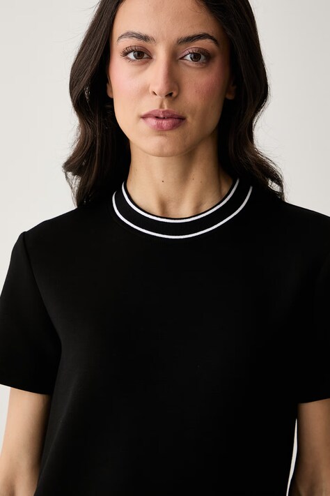 Karl Lagerfeld розкльошена сукня з віскозою — AW26-SUDZIJ, чорний — фото 4