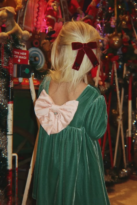 Konges Sløjd Sukienka welurowa GIA BOW DRESS GRS zielona KS106478