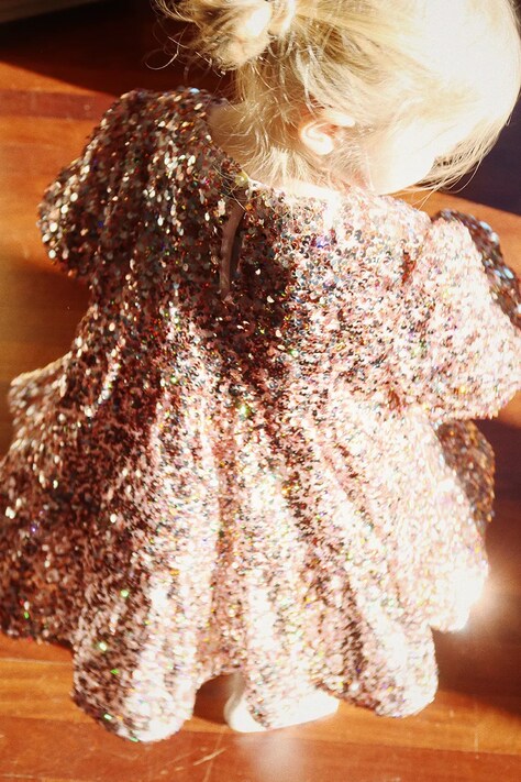 Konges Sløjd Babydoll haljina LILA SEQUINS DRESS roza šljokice KS107391