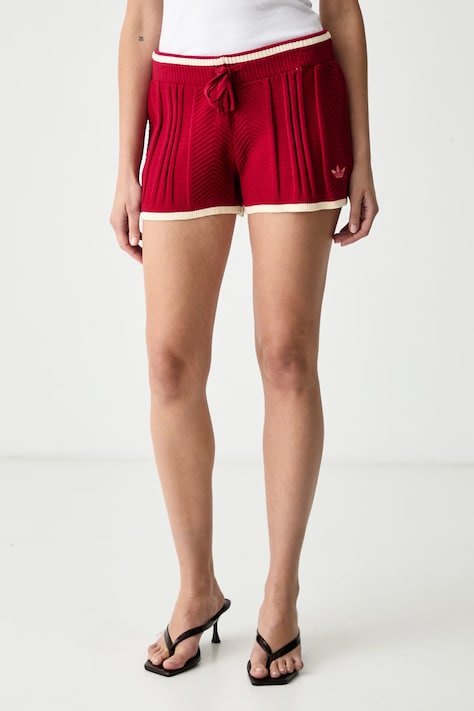 adidas Originals Pantaloncini da donna Cable Knit rossi KT1866