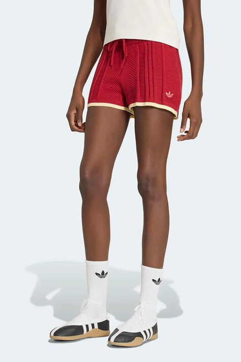 adidas Originals Kratke hlače za žene Cable Knit crvene KT1866