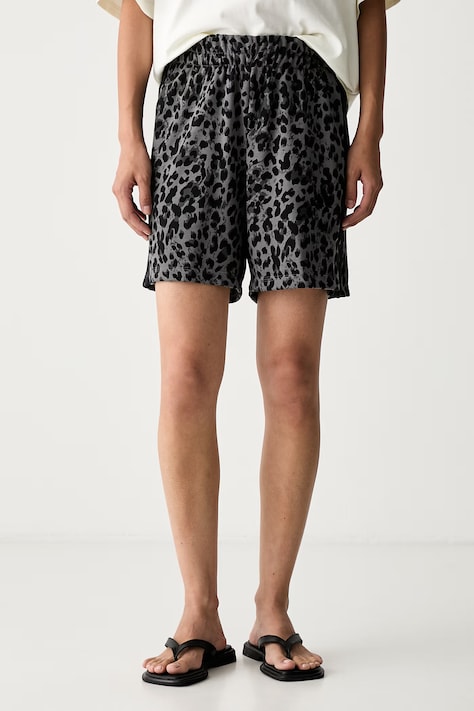 adidas szorty dresowe damskie z bawełną Leopard Pack szare high waist KS7994