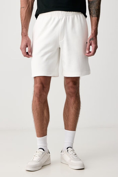 Lacoste Szorty dresowe męskie z bawełną beżowe regular waist GH8861