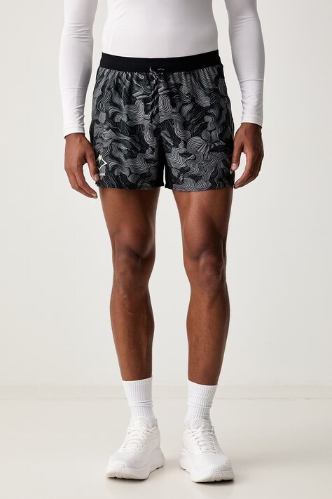 Asics szorty sportowe męskie FUJITRAIL ALL OVER PRINT 5IN SHORT czarne regular waist 2011D526.001