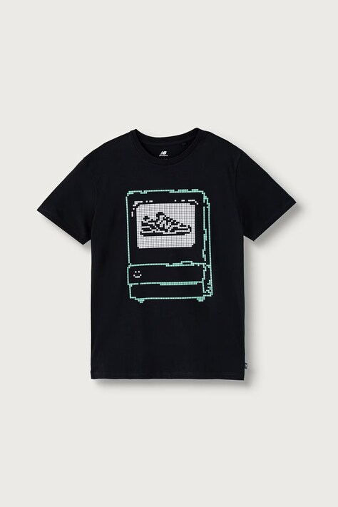 New Balance T-shirt dziecięcy bawełniany czarny YT6233NW