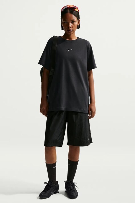 Nike Sportswear T-shirt oversize damski bawełniany Classic czarny IH7601.010
