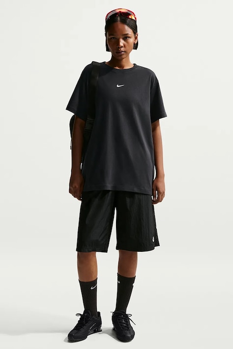 Nike Sportswear T-shirt oversize damski bawełniany Classic czarny IH7601.010
