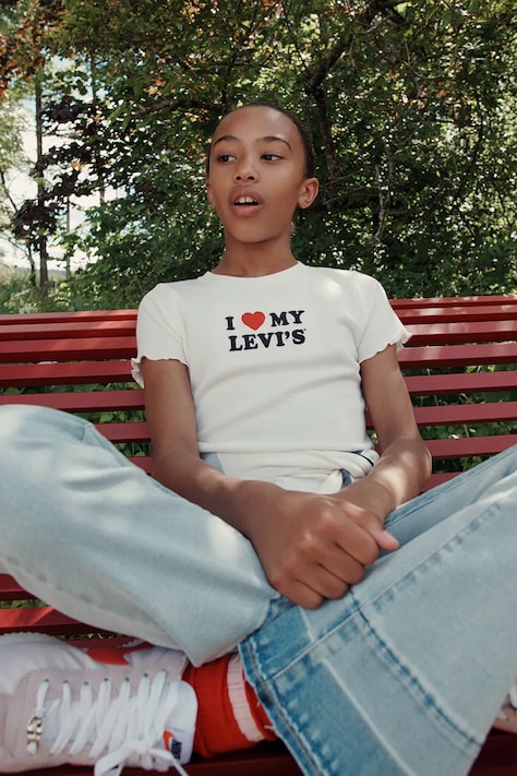 Levi's T-shirt dziecięcy z bawełną I HEART MY LEVIS TOP beżowy 4ER400