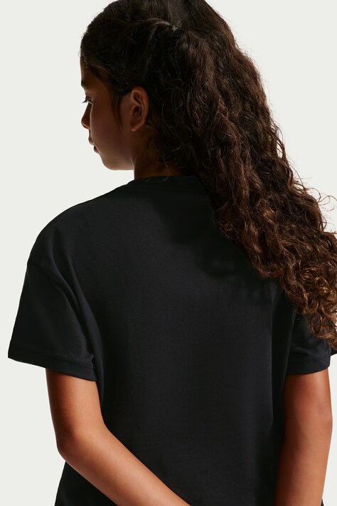 Nike T-shirt dziecięcy bawełniany Nike Sportswear czarny IO2194