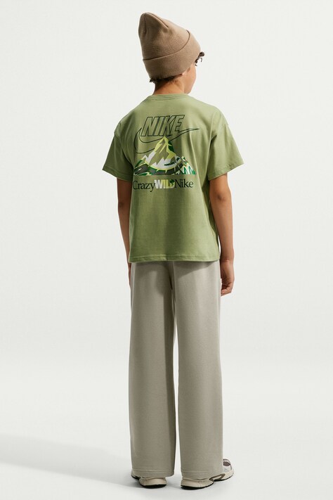 Nike T-shirt dziecięcy bawełniany Nike Sportswear zielony IX6077