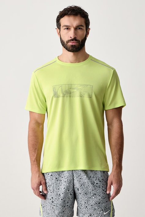 Nike Tricou pentru alergat pentru bărbați Miler UV Dri-FIT verde IO1223.736