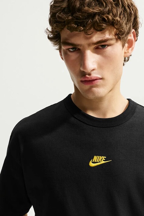Nike Sportswear T-shirt damski bawełniany Premium Essentials czarny IH1121.011