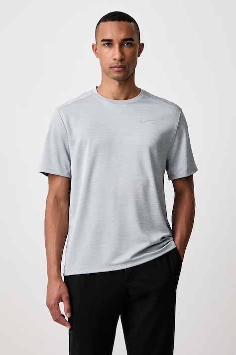 Nike T-shirt sportowy męski Miler Dri-FIT szary IF2082.097