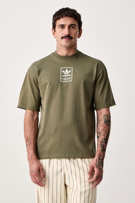 adidas Originals Футболка чоловіча бавовняна Elevated GFX зелена KW4406