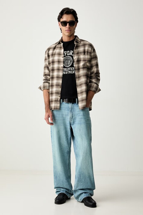 Guess Jeans футболка чоловіча бавовняна — AW26-TSMZRS, чорний — фото 2