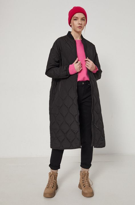 Kabát dámsky z prešívanej látky čierna farba