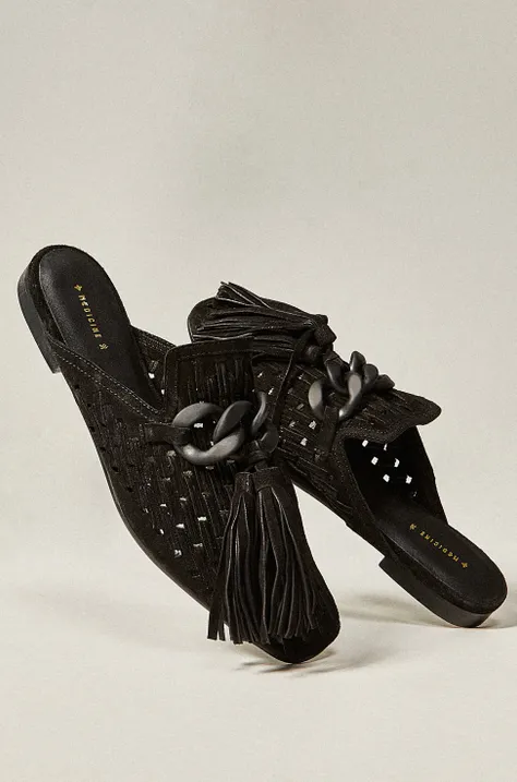 Pantofle dámské černá barva