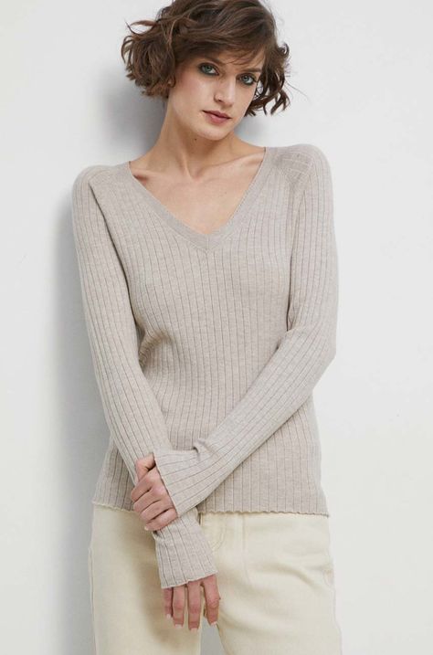 Sweter damski prążkowany kolor beżowy
