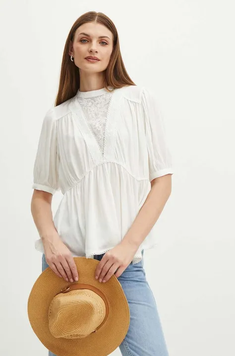 Bluzka damska regular z ozdobną aplikacją kolor biały