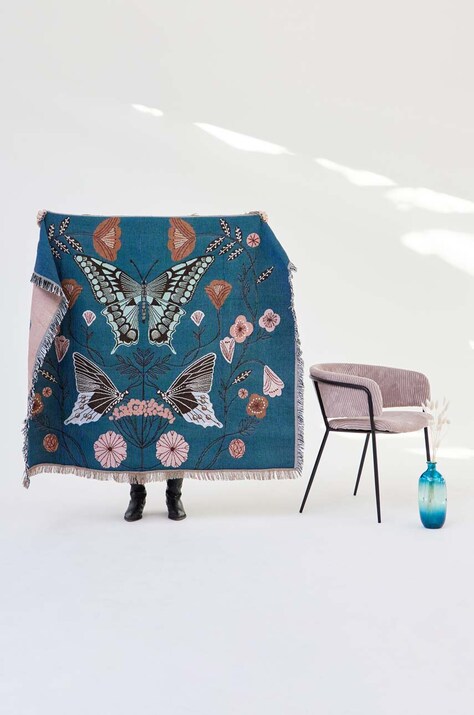Koc żakardowy z motywem roślinnym i zwierzęcym 130 x 160 cm kolor multicolor