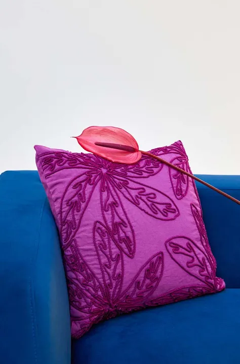 Poszewka dekoracyjna na poduszkę z ozdobną aplikacją 45 x 45 cm kolor różowy