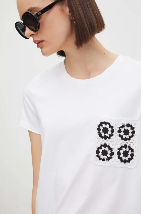 T-shirt bawełniany damski z domieszką elastanu z aplikacją kolor biały