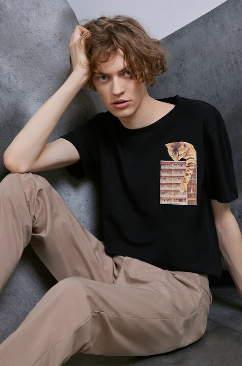 T-shirt bawełniany męski z domieszką elastanu by Magda Kubiak - Dziki Las collages, Grafika Polska kolor czarny