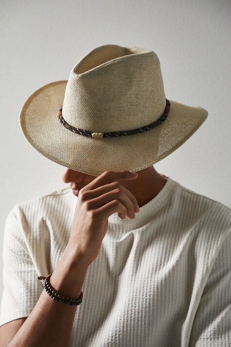 Klobouk pánský s ozdobnou aplikací béžová barva