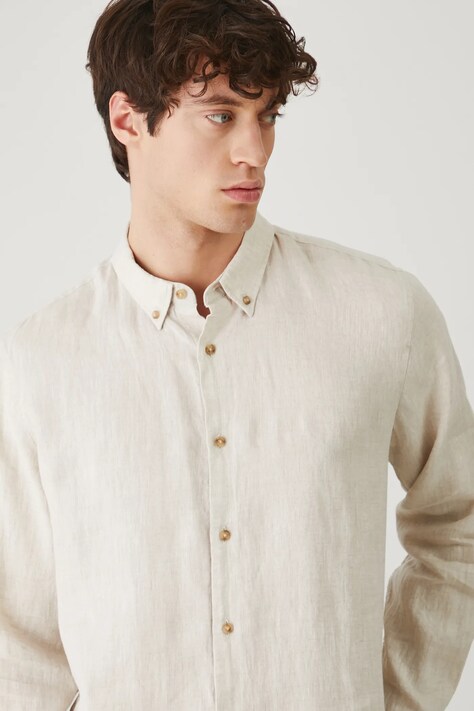 Medicine camasa de in barbati, culoarea bej, cu guler button-down, regular
