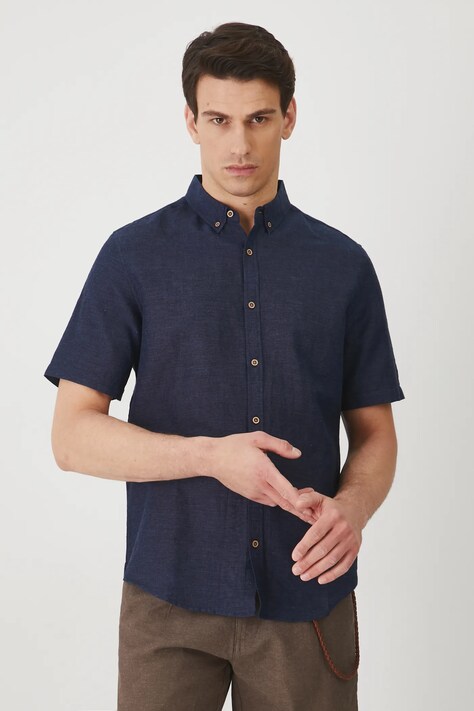 Koszula lniana męska z kołnierzykiem button-down kolor granatowy