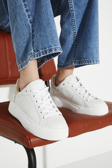 Sneakersy skórzane damskie gładkie kolor biały