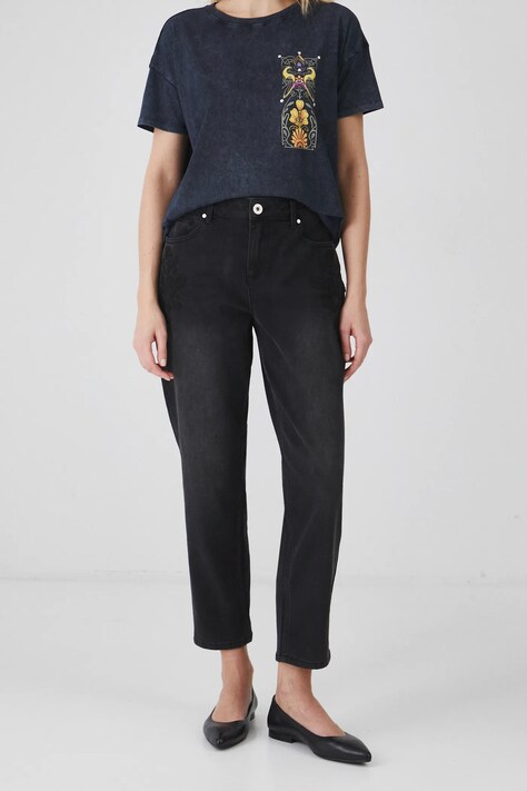 Jeansy damskie mom fit z ozdobnym haftem kolor szary