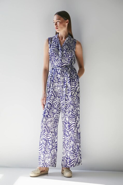 Medicine kombinezon kolor granatowy z dekoltem w szpic